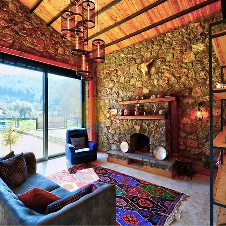 Reddoors Villa *